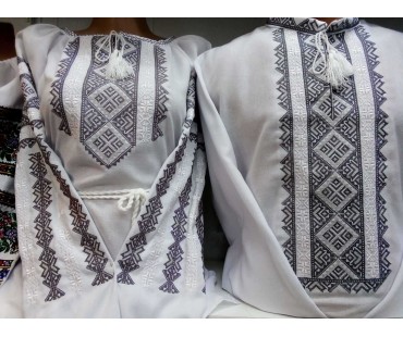 Парні  вишиванки "Сіра зірочка" 